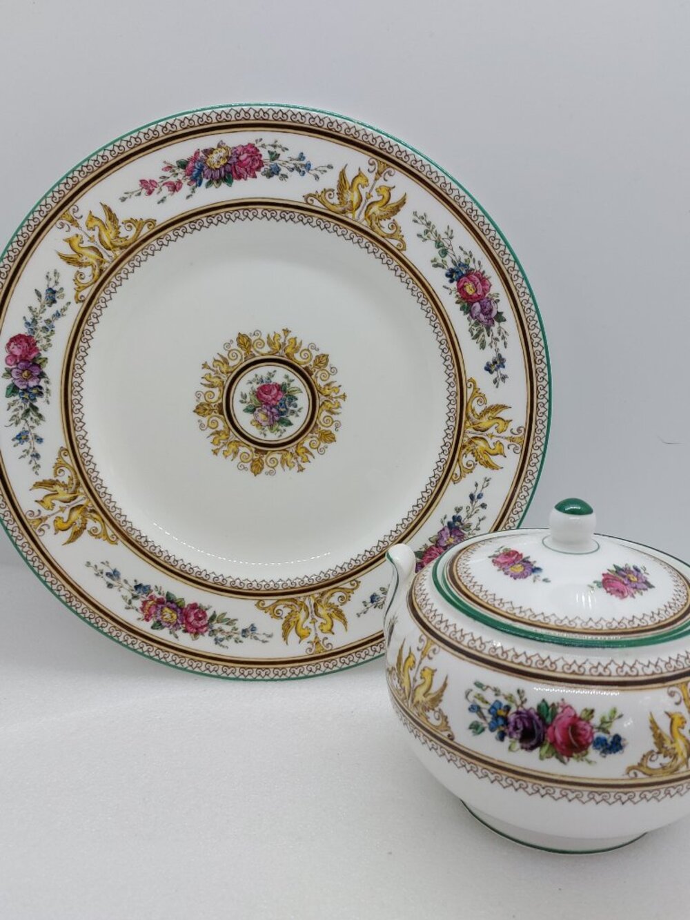 Vintage Wedgwood Columbia White 8" Plate & Sugar Bowl With Lid W595
